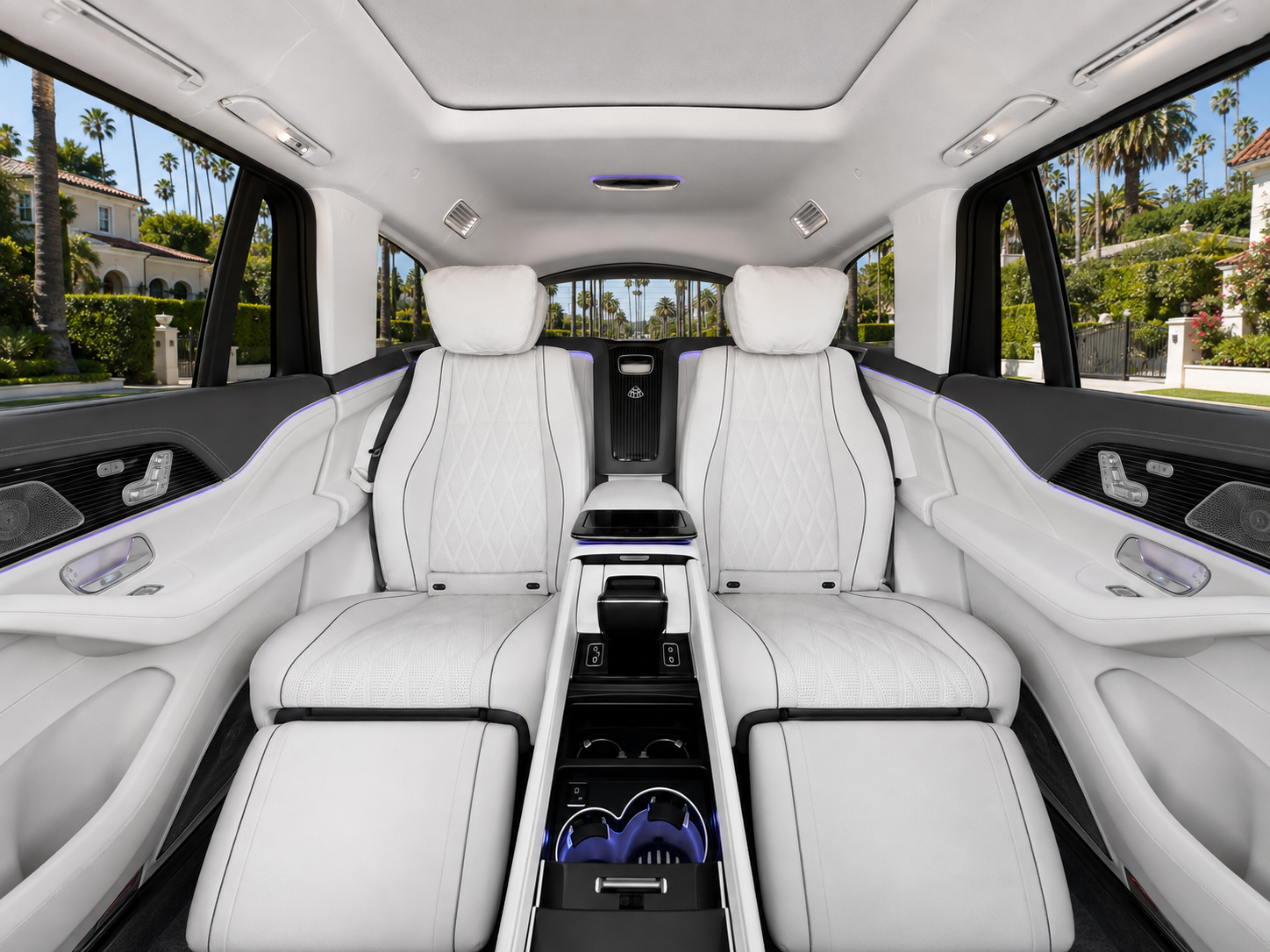 Mercedes-Maybach GLS 600 rental in Los Angeles, photo 3